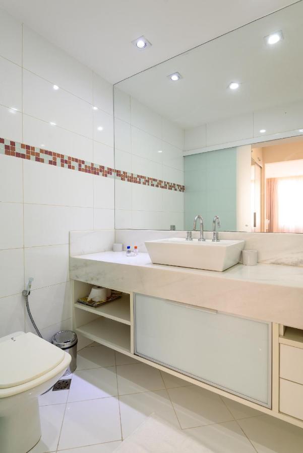 Apartment Iluminado Em Copacabana - Paisagem Leve - Bc706 Z2 *